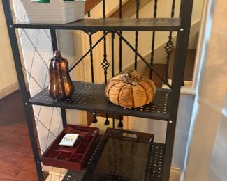 Seasonal decorations and decorative accents | Wildflower Lane Estate Sales | Sugar Land, TX