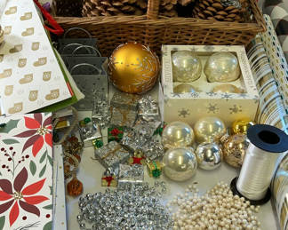 Lot 92: Christmas Decorations and Gift Wrapping Supplies