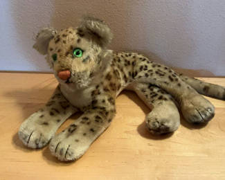 Lot 1: Antique Steiff Leopard Cub
