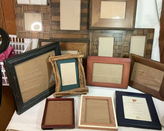 Lot 58: Assorted Wooden Picture Frames