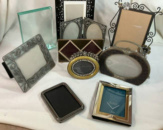 Lot 59: Assorted Decorative Metal or Glass Picture Frames