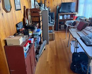 Into the office/electronics