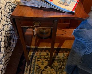 This table will go anywhere!
