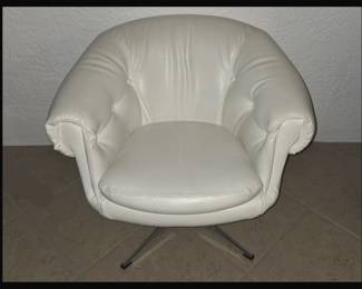 Wonderful Overman Style Swivel Pod Chair