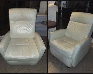 Pair of Very Nice Electric Recliners