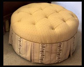 Large Comfy Tuffet 
