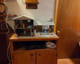 Vintage doll house