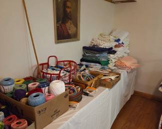 Lot's of quilting pieces and sewing notions
