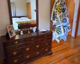 Bedroom dresser