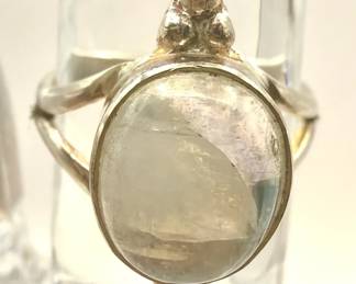 925 Sterling Silver & Moonstone Ring Size 6