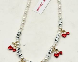 NWT Betsy Johnson Necklace