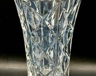 vintage Cristal d'Arques-Durand "Sully" hexagonal cut lead crystal flower vase