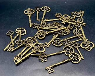 Vintage Style Key Lot