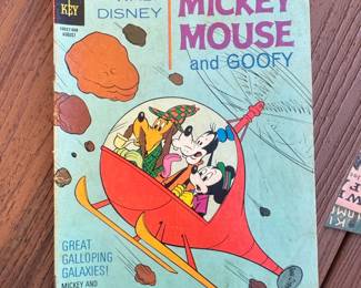 Walt Disneys Mickey Mouse  Gold Key, 