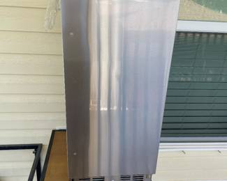 Brand new (unused) patio fridge with lock