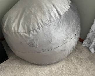 When this is unzipped, it makes a twin size bed/floor mattress