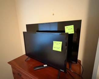 24 and 32 inch LCD TV