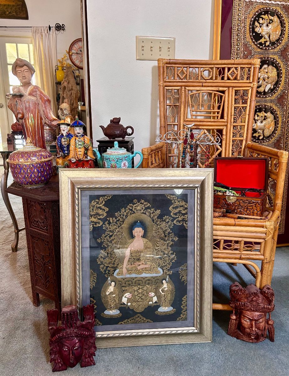 Lots of cool vintage Asian pieces.