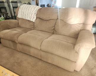 Reclining sofa 