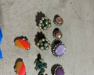 Costume jewelry lot