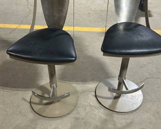 Cool stools