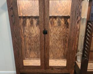 Gun cabinet