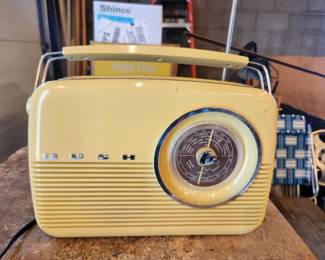Vintage Bush radio