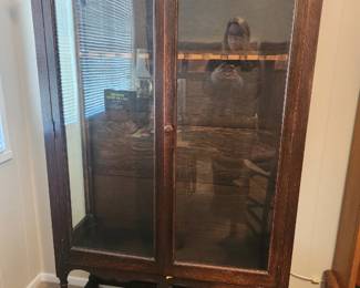 Gun cabinet