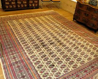 (BID ITEM) 13'x10' Bokhara rug