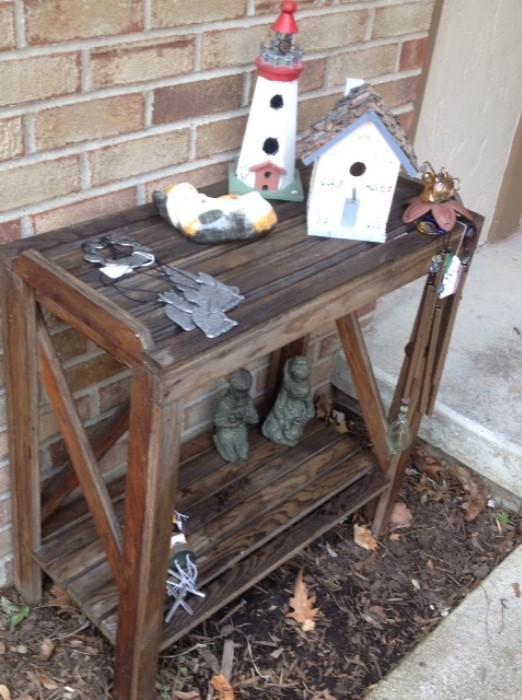 Primitive table & garden themed gifts at the front door