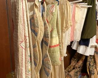 Quilts and vintage linens 