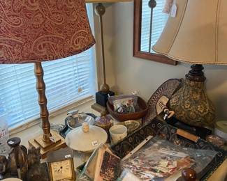 Lamps and decor.