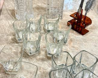 Fine scotch/whiskey glasses/ decanters 