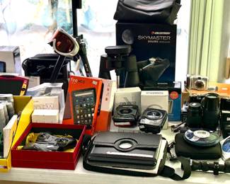 Vintage camera gear and devices 