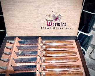 Vintage Warwick tortoiseshell steak knife set