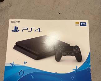 NIB PlayStation 4