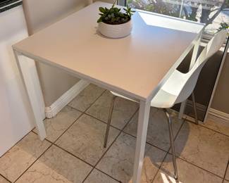 Small table with 2 chairs