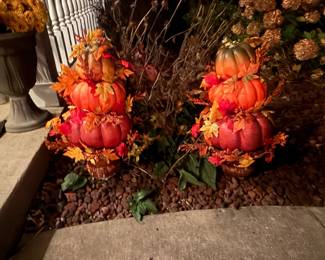 Large fall decos 