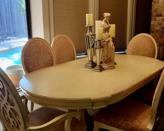 Diningroom Table 8 seater