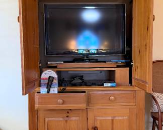 Nice Media Armoire/ Storage Cabinet; Samsung 32" TV; New- Singing Machine Wireless Microphone; LG TV 24"; TV Antenna