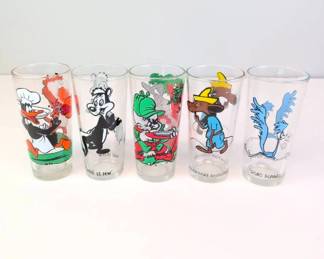 Lot 172 Set of 5 Pepsi x Warner Bros Vintage Looney Tunes Cartoon Ch