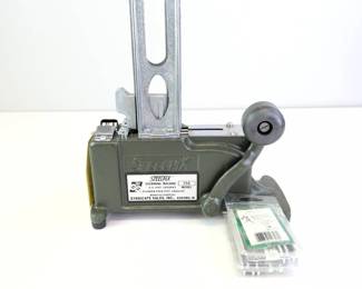 Lot 096 Steelpix Professional Stemming Machine Model 33E Metal Manua
