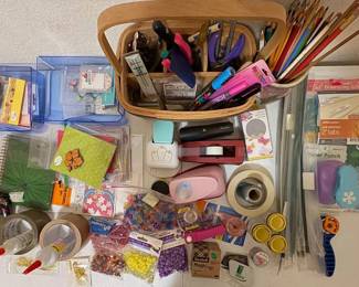 ARS155 - Mystery Lot Of Art And Craft Supplies 