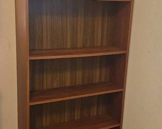 ARS072 - 5-Tier Wood Veneer Storage Shelving (1 of 2)