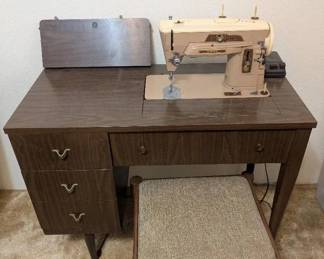 ARS097 - Vintage Singer Sewing Machine Cabinet Desk