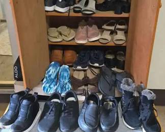 ARS158 - Men's and Women's Casual & Dress Footwear