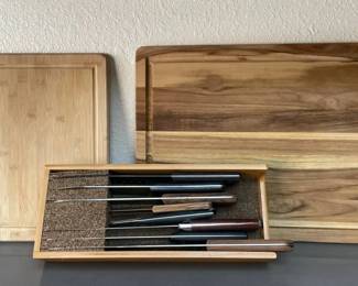 ARS190 - Knife Organizer, 2 Cutting Boards, & Assorted Utility Knives
