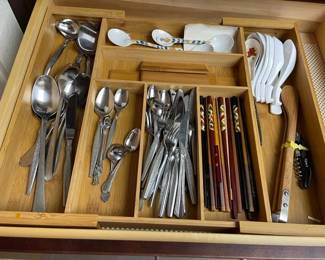 ARS195 - Wooden Drawer Organizer With Flatware & Ceramic Spoons 