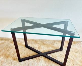 ARS037 - Glass Top Table 