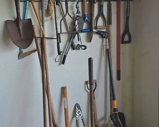 ARS174 - Lawn and Garden Hand Tools 